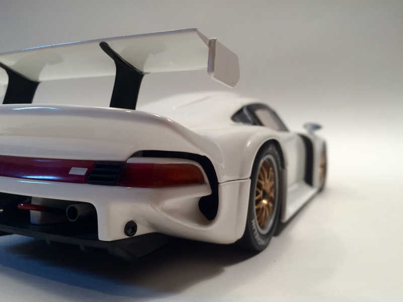Illustration for article titled Quick Look: UT Models Porsche 911 GT1 (993)